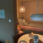 Kochstedter Wohnstuben - Wohnen Mit Naturbaustoffen In Der Bauhausstadt Lägenhet *