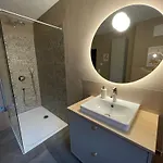 Kochstedter Wohnstuben - Wohnen Mit Naturbaustoffen In Der Bauhausstadt *