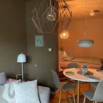 Apartman Kochstedter Wohnstuben - Wohnen Mit Naturbaustoffen In Der Bauhausstadt *