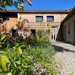 Lägenhet Kochstedter Wohnstuben - Wohnen Mit Naturbaustoffen In Der Bauhausstadt