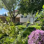 Kochstedter Wohnstuben - Wohnen Mit Naturbaustoffen In Der Bauhausstadt Dessau-Rosslau