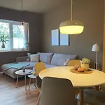 Kochstedter Wohnstuben - Wohnen Mit Naturbaustoffen In Der Bauhausstadt 公寓 *