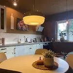 Kochstedter Wohnstuben - Wohnen Mit Naturbaustoffen In Der Bauhausstadt *