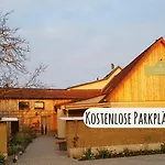 Kochstedter Wohnstuben - Wohnen Mit Naturbaustoffen In Der Bauhausstadt 公寓