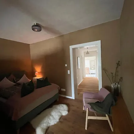 Kochstedter Wohnstuben - Wohnen Mit Naturbaustoffen In Der Bauhausstadt Dessau-Rosslau