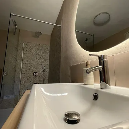 Kochstedter Wohnstuben - Wohnen Mit Naturbaustoffen In Der Bauhausstadt Dessau-Rosslau