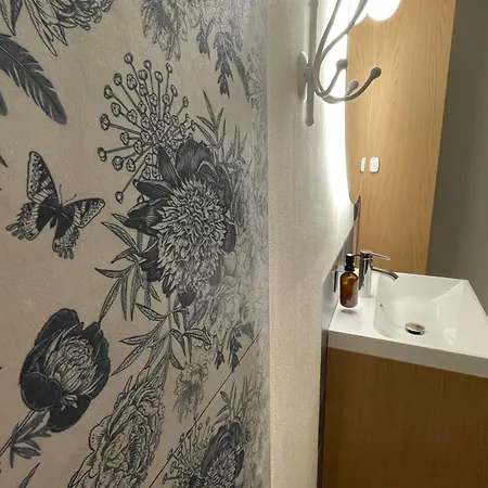 Apartamento Kochstedter Wohnstuben - Mit Naturbaustoffen In Der Bauhausstadt - Hundefreundlich - Ebenerdig - Mit Garten - Parkplatz Inklusive *
