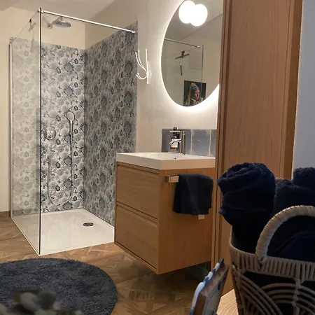 Kochstedter Wohnstuben - Wohnen Mit Naturbaustoffen In Der Bauhausstadt