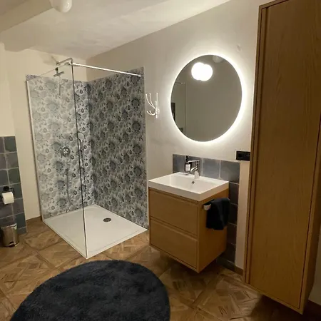 Kochstedter Wohnstuben - Wohnen Mit Naturbaustoffen In Der Bauhausstadt *