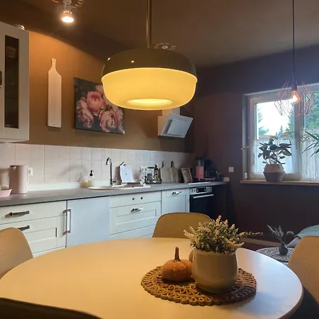 Kochstedter Wohnstuben - Wohnen Mit Naturbaustoffen In Der Bauhausstadt *