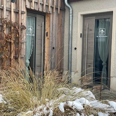 Kochstedter Wohnstuben - Wohnen Mit Naturbaustoffen In Der Bauhausstadt Daire *