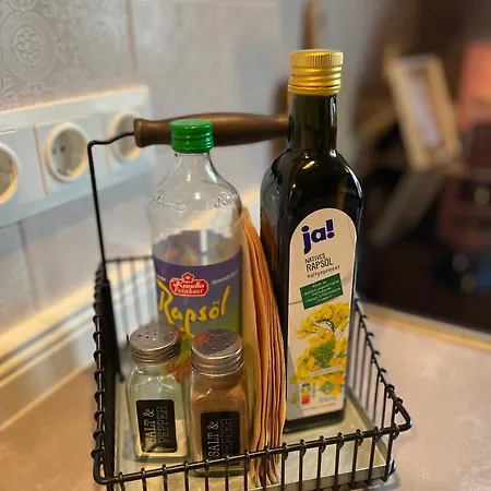 Kochstedter Wohnstuben - Wohnen Mit Naturbaustoffen In Der Bauhausstadt