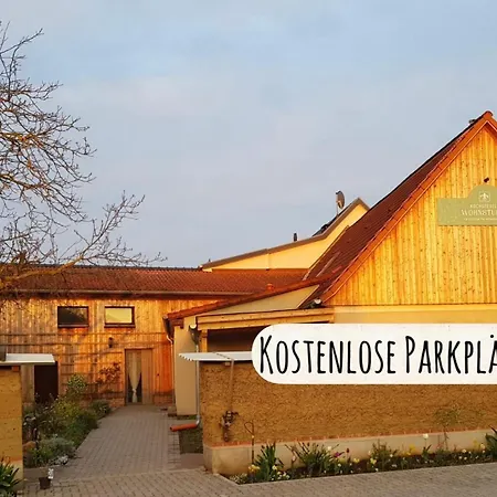 Kochstedter Wohnstuben - Wohnen Mit Naturbaustoffen In Der Bauhausstadt Daire