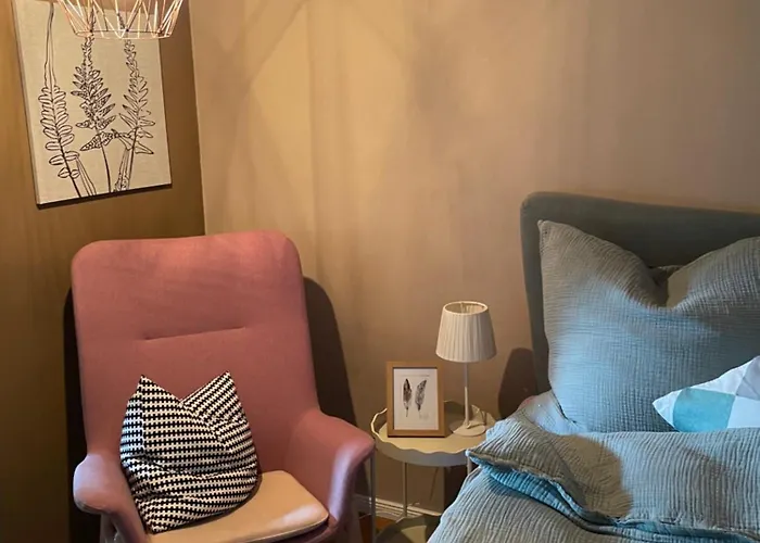 Kochstedter Wohnstuben - Wohnen Mit Naturbaustoffen In Der Bauhausstadt