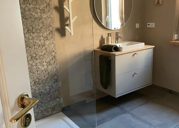 Kochstedter Wohnstuben - Wohnen Mit Naturbaustoffen In Der Bauhausstadt