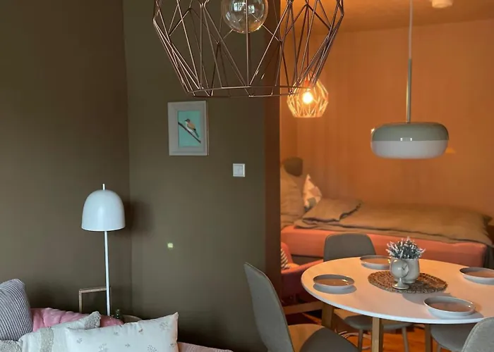 Apartman Kochstedter Wohnstuben - Wohnen Mit Naturbaustoffen In Der Bauhausstadt *