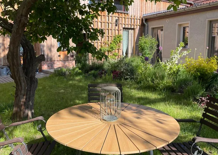 Apartman Kochstedter Wohnstuben - Wohnen Mit Naturbaustoffen In Der Bauhausstadt