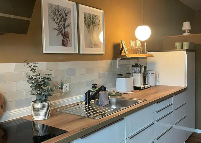 Kochstedter Wohnstuben - Wohnen Mit Naturbaustoffen In Der Bauhausstadt Apartman *